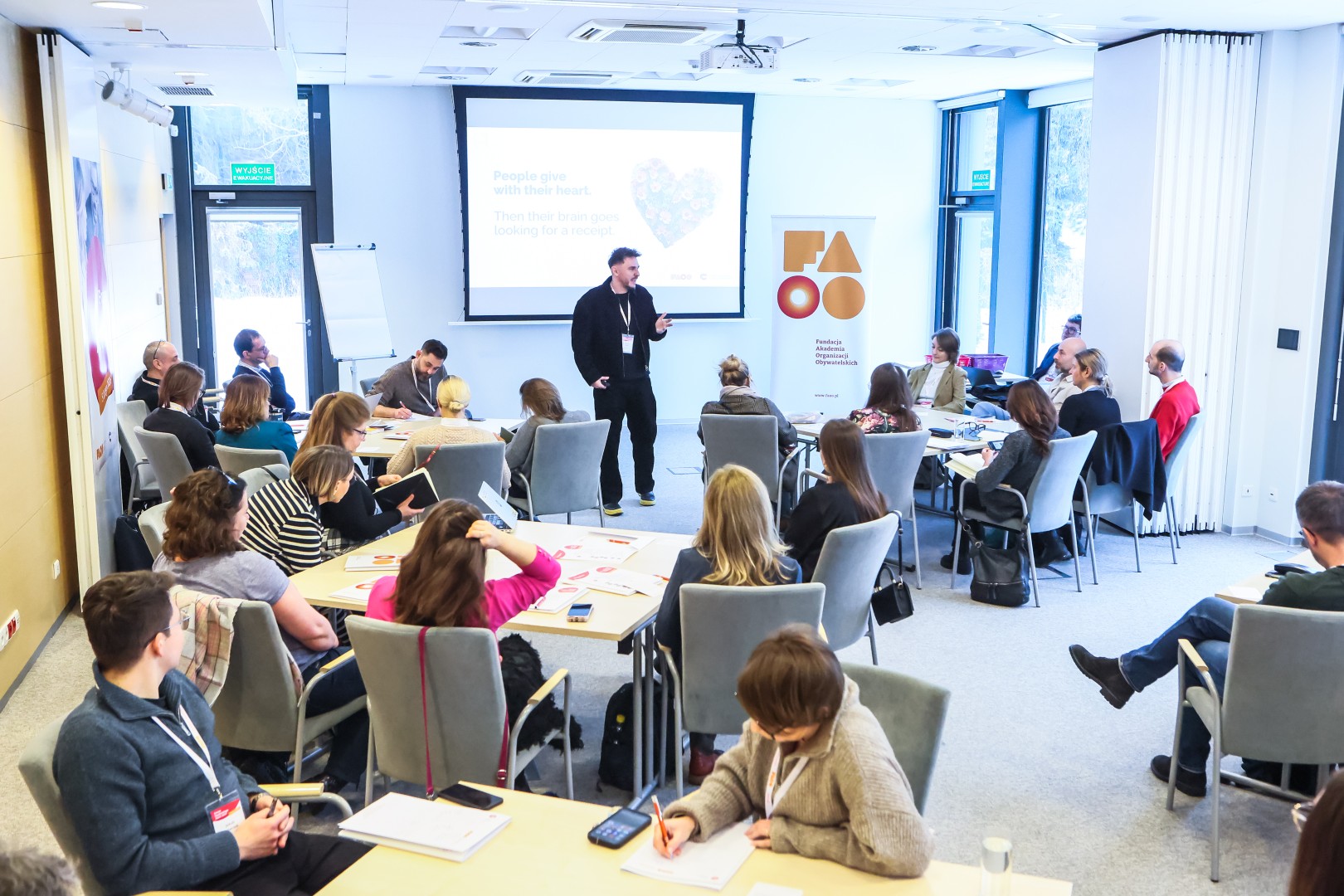 Workshop NGO Growth — sesiune de formare în fundraising și comunicare